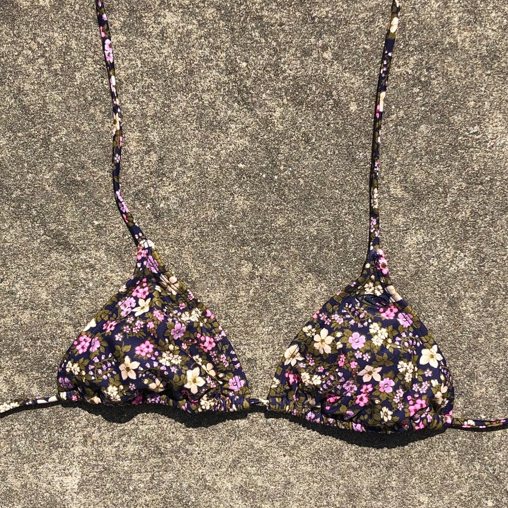 Floral O’Neill string triangle bikini top